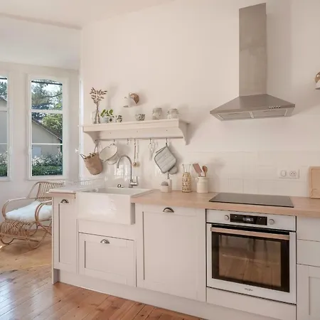 à 400m De La Plage, 4 Adultes 4 Enfants