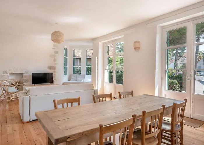 à 400m De La Plage, 4 Adultes 4 Enfants Appartement