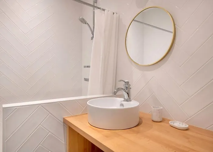 à 400m De La Plage, 4 Adultes 4 Enfants Appartement *